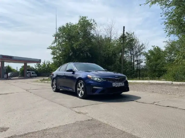 Продам kia optima 2019 год мотор 2.5 коробка автомат (aisin), на авто все работает, пробег 107 тыс км, цена 1.530₽ автомобиль в полной комплектации,2 ключа сигнализация с автозапуском, сервисная книга, парктроники, камера заднего вида, хороший свет
﻿﻿Климат контроль( рабочий)
﻿﻿Монитор aux/bt/usb/
Хорошая музыка
﻿Один владелец. Авто в отличном обслуженном состоянии ( все и когда делалось могу рассказать и показать, все расходники и запчасти только оригинал ). В таком обслуженном состоянии автомобилей мало. Двигатель, коробка и ходовая часть без нареканий все работает, салон чистый и ухоженный,2 комплекта хорошей резины r18 документы в порядке, переоформление в мрэо (могу присутствовать )все остальные вопросы по тел +79494936731, торг и полный бак бензина реальному покупателю - фотография - 1