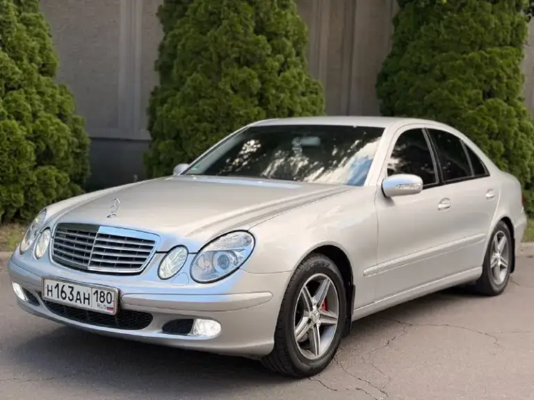 📮 Город:донецк !
🚘 Марка / модель: mercedes е211
📅 Год выпуска:2004
📊 Пробег:216.000км
⛽ Двигатель (тип, объем, мощность): 2.2 🔥
✅ Vin код:
🔧 Тип кпп:автомат
👨‍⚖ Владельцев в птс:1
⏳ Срок владения: 10 лет
Цена : 835.000 💵 торг
📝 Описание: в продаже легендарный mersedes-benz e211 на самом надежном двигателе 2.2 очень экономичный и в тоже время с отличном динамикой !
Авто максимально в хорошем состоянии, привезен был из германии в 2017 с тех пор в один руках ! Состояние кузова великолепное, никаких сколов, рыжиков и прочих моментов нет !
Родное лобовое стекло !
Работает каждая кнопочка, ходовка мячик !
Птс оригинал с одним владельцем!
Машина действительно в классном состоянии которых на рынке осталось очень мало !думаю кто приедет смотреть на ней и уедет !
Звонки, смс по номеру +79493712324 с радостью отвечу на любые интересующие вас вопросы !
Возможен обмен или продажа в кредит 💵
📞 Звоните: +7(949)3712324 - фотография - 2