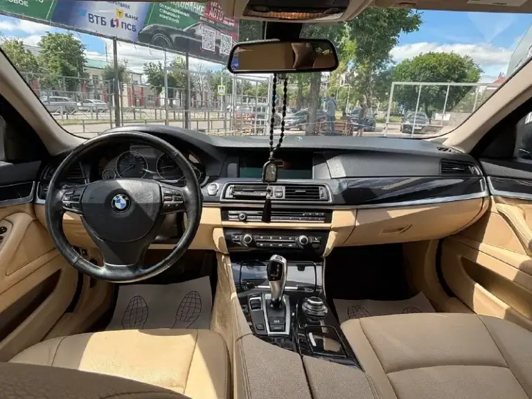🚘Bmw f 10
Двигатель:2.0
⛽️Вид топлива:бензин
⚙️Кпп:автомат
Кузов:седан
Пробег: 236.000км
📅Год выпуска: 2013
💰Цена: 1.600.000 руб
•Усилитель руля.
•Эл стеклоподъёмники
•Мультимедиа
•Кондиционер❄️

🚘Автосалон автото4ка

Продажа возможна :
✅Наличный расчет
✅Безналичный
✅Кредит по 2 документам
9️⃣4️⃣9️⃣5️⃣1️⃣1️⃣1️⃣1️⃣5️⃣6️⃣
🌎Находимся по адресу 📍г. Мариуполь
Ул. Макара мазая 4️⃣1️⃣
С 10.00 до18.00 - фотография - 8
