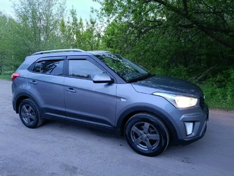 Автор: продам hyundai creta (2020) мкп 1,6 (122л. С) 34500тыс. Км. Оригинальный, проверенный пробег. Полностью проверен и обслужен в сервисном центре. Диагностическая карта. Зеленая автотека, каждая единица кузова в родной заводской краске. Электроника, двигатель, коробка работают отлично. Салон ухоженный. Два ключа. Два комплекта новой резины. 2.100000руб. +7949 3080622 комплектация: центральный замок • бортовой компьютер • электрический усилитель руля • подрулевой джойстик • антиблокировочная система abs• esp • система активного торможения двигателем aeb • распределения тормозных усилий ebd • система мониторинга давления в шинах • помощь при парковке • круиз контроль • кондиционер • подогрев сидений + регулировка и поддержка поясничного отдела • электрообогрев заднего стекла • автоматическая регулировка зеркал + обогрев • электростеклоподъемники всех дверей • тонирование стекол качественной пленкой • система креплений isofix на задних боковых сиденьях •usb вход для i
📞 Звоните: +7(949)3080622 - фотография - 9
