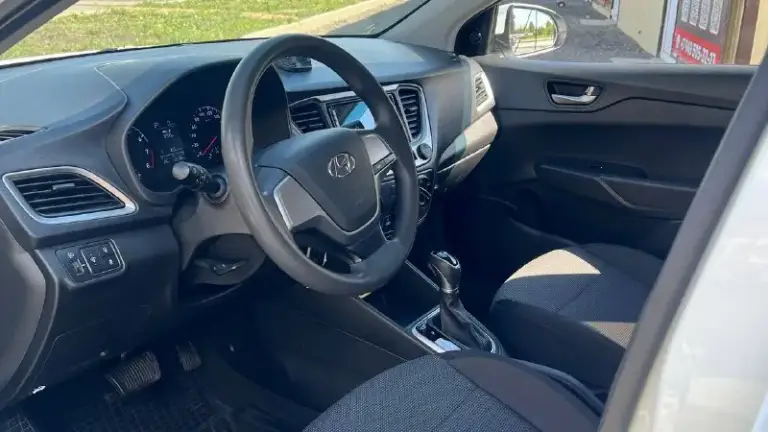 Hyundai solaris
2018 Год
1,4 Автомат!
Пробег 130 тыс км
Не битая и не крашенная!
2 Владельца.
Зеленая автотека
Не такси!!!!
Состояние идеальное
Цена 1.300.000 руб
Тел +79493153370 - фотография - 7