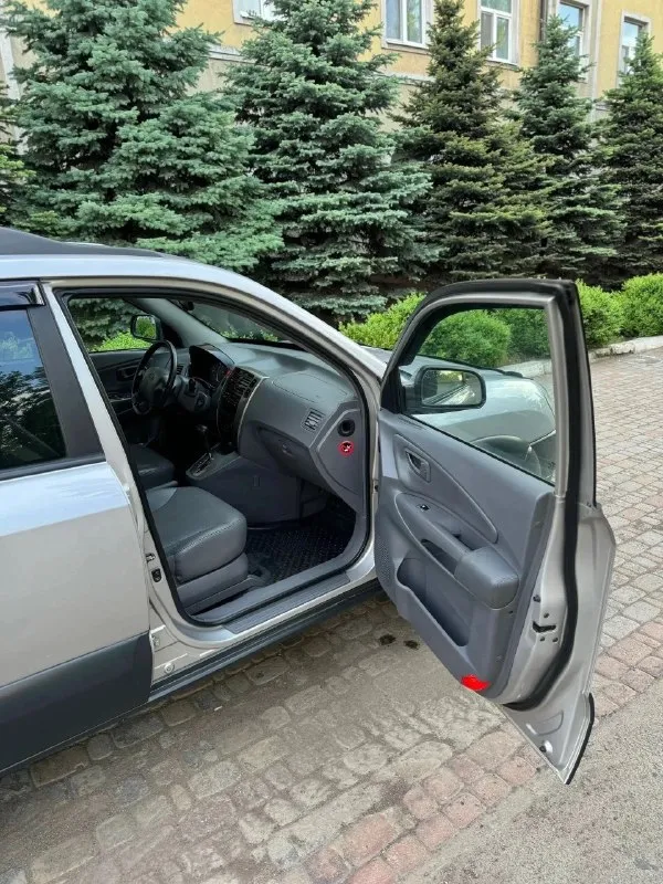 Продам hyundai tucson 2.7 🔥765.000₽🔥
Не бит не крашен вообще! Любые проверки!
Весь в родной краске! В одних руках с 2009года! Автомат, полный привод, максимальная комплектация с кожей, круизом, климатом, подогревами сидений, датчики дождь/свет. Резина летняя michelin. Кондерик заправлен, подвеска без лишних звуков, мотор шепчет как часы, лобовое без трещин, коробка переключает без задержек и пинков! Рыжиков нет, днище целое! Машина в отличном состоянии, сел и поехал! Птс оригинал, идеальная автотека без аварий, расчетов, родной пробег 250.000км.
Любое переоформление мрео! Техосмотр пройден!
Г. Макеевка +79497324159
📞 🇷🇺 Звоните: +79497324159 - фотография - 10