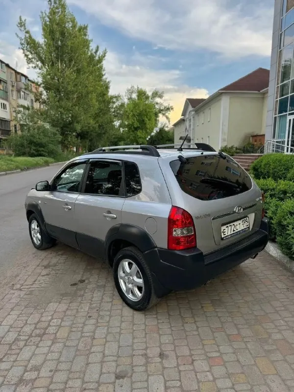 Продам hyundai tucson 2.7 🔥765.000₽🔥
Не бит не крашен вообще! Любые проверки!
Весь в родной краске! В одних руках с 2009года! Автомат, полный привод, максимальная комплектация с кожей, круизом, климатом, подогревами сидений, датчики дождь/свет. Резина летняя michelin. Кондерик заправлен, подвеска без лишних звуков, мотор шепчет как часы, лобовое без трещин, коробка переключает без задержек и пинков! Рыжиков нет, днище целое! Машина в отличном состоянии, сел и поехал! Птс оригинал, идеальная автотека без аварий, расчетов, родной пробег 250.000км.
Любое переоформление мрео! Техосмотр пройден!
Г. Макеевка +79497324159
📞 🇷🇺 Звоните: +79497324159 - фотография - 6