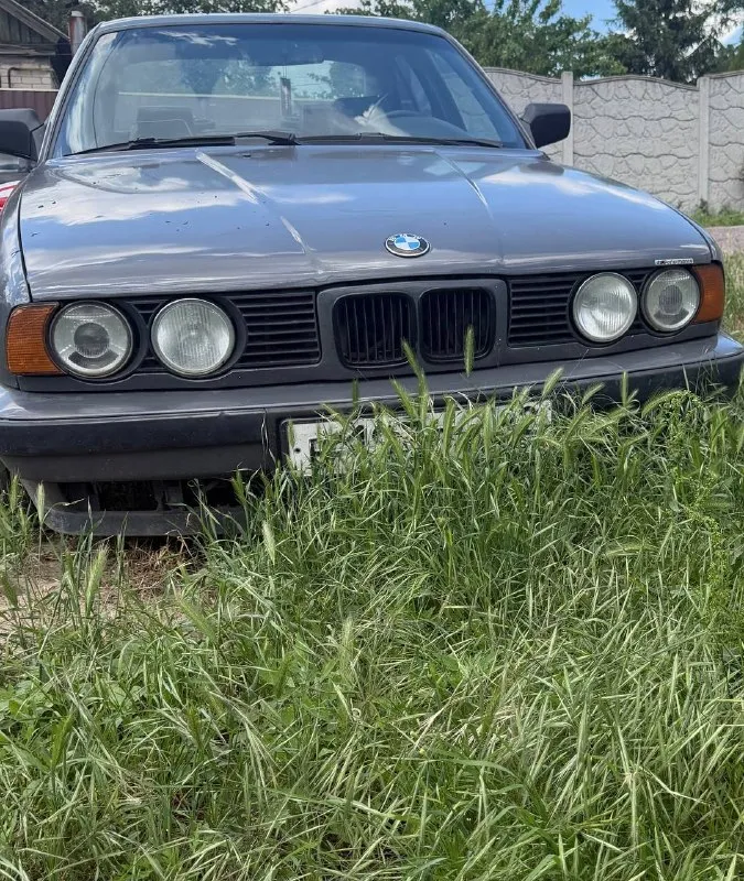 Продам bmw e34
Двигатель v8 на механике
На спортивной подвеске, в редукторе стоит дорогая блокировка
Стоят дорогие диски с полками
Машина ракета
Цена 500₽
Хороший торг❗️❗️❗️
+79494892059
📞 Звоните: +7(949)4892059 - фотография - 1
