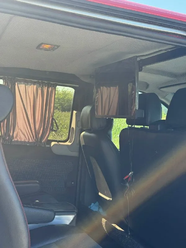Продам/обменяю рассмотрю все варианты mercedes-benz vito 2006 года выпуска. 3.0 турбо автомат. Машина полностью обслужена: 11 лет в одной семье • форсунки обслужены • турбина перебрана • тормозные блины, колодки новые • ходовая обслужена • все тех. Жидкости заменены 1.000 км назад установлена андроид магнитола, поддерживающая car play, android auto так же установлен телевизор. Вместе с машиной отдам зимнюю резину в отличном состояние продаю как есть, по кузову есть небольшие ньюансы, машина не новая. За дополнительной информацией звоните либо пишите в лс цена 1.330.000₽ - торг. Номер +7 (949) 314-80-74
📞 Звоните: +7(949)3148074 - фотография - 5