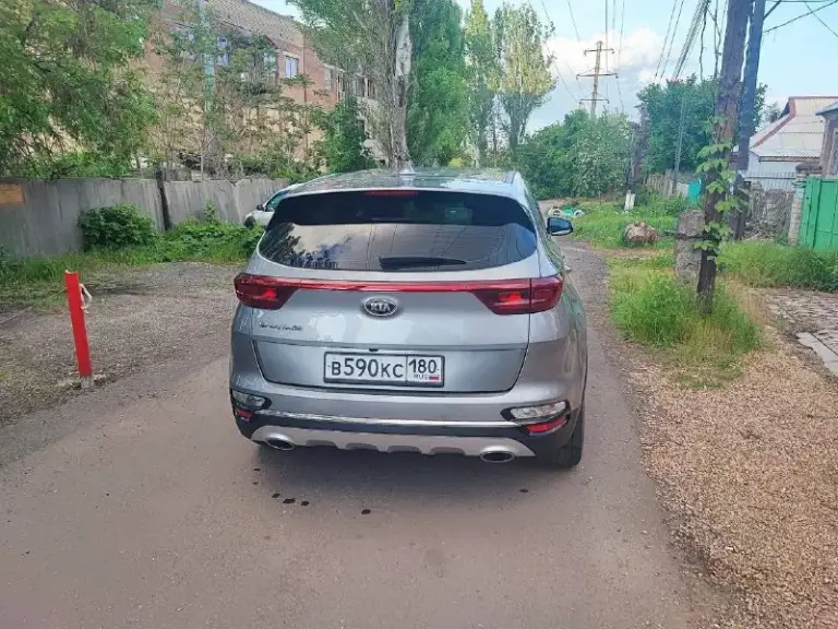 Kia спортедж, 2020 года, двигатель 1.6 турбодизель, пробег 77 991км, авто в родном окрасе, пригнали из кореи, салон кожа в отличном состояние, ухоженная, за машиной следили, без пробега по рф прошла на руский язык. Обслужена, любые проверки на месте приветствуются цена 2.400000₽ +79498344356, +79135539449, по всем вопросом пишите звоните. Продажа нет не обходимости т. К. Постоянно на позиции.
Телеграмм: +7 949 834 4356
Max: +7 913 553 94 49
📲 Tg: @dj_fiesta853
📞 Звоните: +7(949)8344356 - фотография - 6