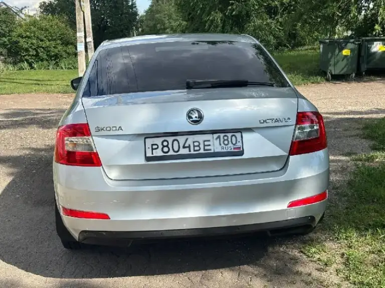 Skoda octavia a7
Год 2014
Мотор 1.2 турбо
Очень экономная
Механика
Обслужена
Без дтп
Родня
Лобовое родное
Климат работает
Ходовая в норме
Есть царапинки
По фото все видно
Дыр нет вообще
Чисто сделать косметику по порогам
И бамперам по этому и такая цена адекватная
В целом сел и поехал
Сигнализация автозапуск
Машина живая по всем параметрам
Пол бака топлива в подарок
Цена 825.000 рублей адекватный торг быстрым
Такой цены на такое состояние нет
В том году продавалась в таганроге 1.100
Документы кристалл
Диагностическая карта
Сразу на мрэо
На учете
+79493932388 Артур
Осмотр макеевка
Район скиф - фотография - 3