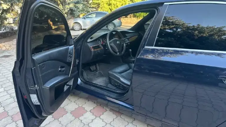 Продам настоящую легенду bmw 530 в кузове e60
2007
3 Литра бензин
Коробка автомат
Машина тянет за собой взгляды, приятный выхлоп, практически 300 лошадей под капотом
Салон замечательном состоянии
Кузов не гнилой! Жирная комплектация. Техническая часть обслужена
Обмен рассмотрю
Донецк центр
Цена 950 торг для быстрого
Детальней звоните
+79494538040 Тут есть и тг
📞 Звоните: +7(949)4538040 - фотография - 5