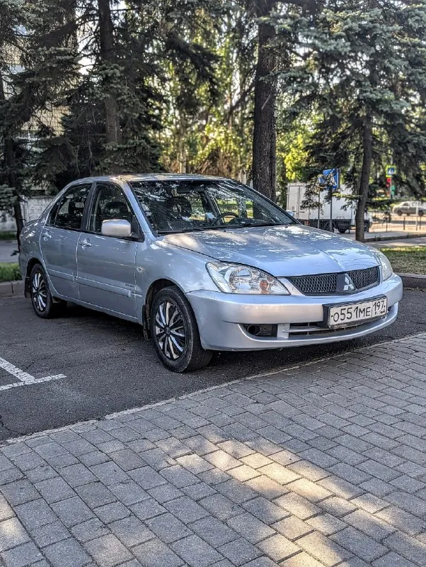 Mitsubishi lancer ix, 1,6л.
Цена: 370т. Р. +торг
✅2005Г. В. , 1,6л. Бензин (модель 4g18), на одометре 227т. Км. , мкпп.
✅Комплектация: гур, 4эсп, кондиционер (работает/заправлен), электро рег. + подогрев зеркал, подогрев пер. Сидений, abs и т. Д.
✅Тех. Часть: двигатель в хорошем состоянии (дым, масложор - отсутствует, обороты не плавают), коробка без нареканий, ходовка на троечку.
✅Кузов: в очень хорошем состоянии, подъемников и домкратов не боится.
✅Просторный салон и вместительный багажник.
Дополнительно:
1️⃣ Оригинальный птс,
2️⃣ Диагностическая карта май 2026г. ,
3️⃣ В дтп не участвовала, зелёная автотека,
4️⃣ Автомобиль полностью готов к переоформлению,
5️⃣ При запросе скину подробнейшие видеообзоры по кузову/подкапотке/салону и видео с подъемника в мах.
📍 Донецк, калининский район
+79496415133 Дмитрий (на этом же номере мах)
📞 🇷🇺 Звоните: +79496415133 - фотография - 3