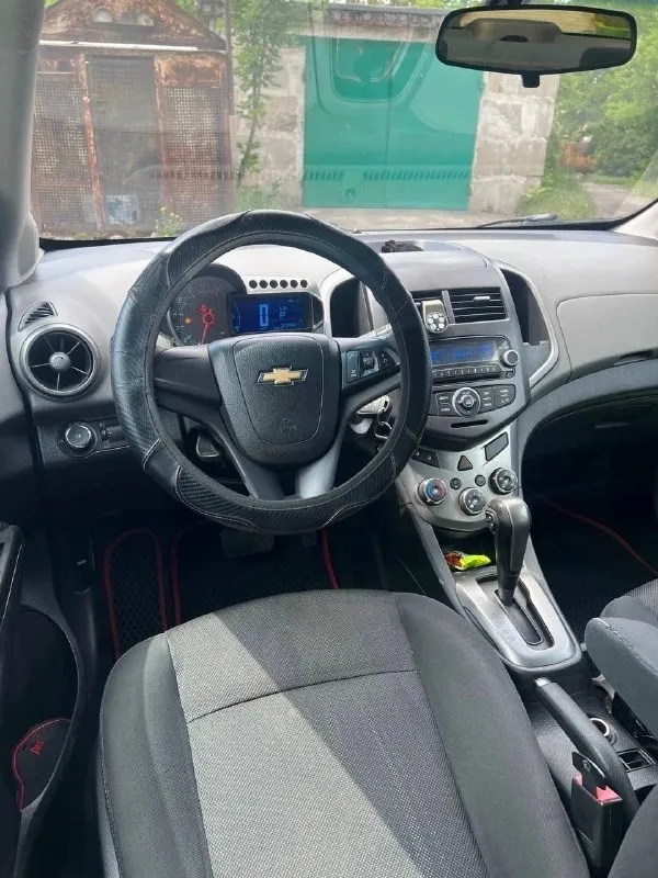 Chevrolet aveo 2014 акпп
Цена: 520.000 руб. 🎁 канистра бензина в подарок

Двигатель 1.6 бензин
Коробка автомат (6-ступенчатая)
Мотор работает нормально, не дымит, коробка переключает плавно
3000 Км назад проведено то (масло, фильтра), акпп также было обслужено, поменял масло

В салоне работает каждая кнопочка
Кондиционер заправлен, дует хорошо
Пороги и дно целое, рыжиков нигде нет
На бампере и капоте местами немного слез лак, без критики
Авео на полном ходу, доедет куда угодно - проверена временем
Продаю по низу рынка, из-за срочности, торг на бензин, за эти деньги такого года и на автомате автомобиль не найти. Всем добра 🤝

Осмотр в макеевке

📞 +79496380113 - фотография - 6