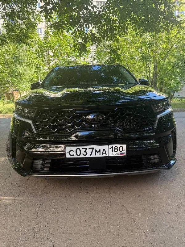 Продам kia sorento 2021 года
В максимальной комплектации для этого кузова premium+❗️
Объем двигателя: 2.5
Коробка передач: 8-ми ступенчатый автомат!
Привод:передний
Цвет:черный
Пробег автомобиля:89.000 тысяч км.
Комплектация очень богатая
Из основных:
-Панорамная крыша ❗️
-Адаптивный круиз контроль❗️
-Удержание полосы
-Капитанские сидения
-Сзади есть мониторы ❗️
-Камеры 360❗️
И еще много чего ❗️
-Музыка bose!! С заводским усилителем и самбуфером
4-Х зонный климат контроль !
4 Режима езды !
Автомобиль полностью обслуженный
Недавно прошел большое то❗️
Машина полностью в шумоизоляции❗️
Машину русифицировал полностью на русский язык ( можно смотреть сериалы, фильмы через флешку).
Я собственник ❗️
Не перекуп !
Переоформление в мрэо, могу поприсутствовать с вами.
Цена: 4.200.000🍋( торг)
Вообщем более подробную информацию расскажу по телефону :
+7 (949) 391-63-12 - фотография - 1