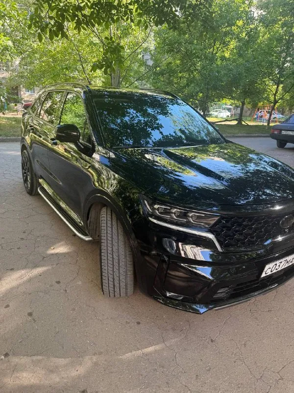 Продам kia sorento 2021 года
В максимальной комплектации для этого кузова premium+❗️
Объем двигателя: 2.5
Коробка передач: 8-ми ступенчатый автомат!
Привод:передний
Цвет:черный
Пробег автомобиля:89.000 тысяч км.
Комплектация очень богатая
Из основных:
-Панорамная крыша ❗️
-Адаптивный круиз контроль❗️
-Удержание полосы
-Капитанские сидения
-Сзади есть мониторы ❗️
-Камеры 360❗️
И еще много чего ❗️
-Музыка bose!! С заводским усилителем и самбуфером
4-Х зонный климат контроль !
4 Режима езды !
Автомобиль полностью обслуженный
Недавно прошел большое то❗️
Машина полностью в шумоизоляции❗️
Машину русифицировал полностью на русский язык ( можно смотреть сериалы, фильмы через флешку).
Я собственник ❗️
Не перекуп !
Переоформление в мрэо, могу поприсутствовать с вами.
Цена: 4.200.000🍋( торг)
Вообщем более подробную информацию расскажу по телефону :
+7 (949) 391-63-12 - фотография - 2