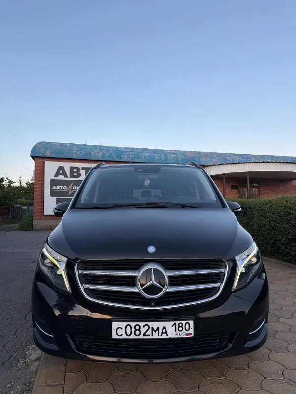 Mercedes v-class 2017 года, пробег 150 тысяч км, самый полный по комплектации, камеры 360, все существующие ассистенты, акустика бурмистр, задний климат и т. Д! Автомобиль исключительно эксплуатировался в южном регионе! Хранение автомобиля всегда соответсвующие, теплый сухой гараж, денег на автомобиль никогда не жалел, дилерское обслуживание, детейлинг услуги, автомобиль сейчас под керамикой. Комплект ключей, все сервисные книги, так же в подарок покупателю отдам комплект резины на дисках, для более детальной информации звоните по номеру телефона +79495180296 цена 4🍋750 или обмен
📲 Tg:. ...
📞 Звоните: +7(949)5180296 - фотография - 5