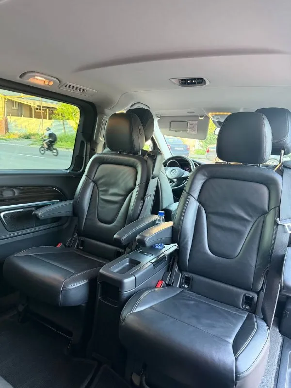 Mercedes v-class 2017 года, пробег 150 тысяч км, самый полный по комплектации, камеры 360, все существующие ассистенты, акустика бурмистр, задний климат и т. Д! Автомобиль исключительно эксплуатировался в южном регионе! Хранение автомобиля всегда соответсвующие, теплый сухой гараж, денег на автомобиль никогда не жалел, дилерское обслуживание, детейлинг услуги, автомобиль сейчас под керамикой. Комплект ключей, все сервисные книги, так же в подарок покупателю отдам комплект резины на дисках, для более детальной информации звоните по номеру телефона +79495180296 цена 4🍋750 или обмен
📲 Tg:. ...
📞 Звоните: +7(949)5180296 - фотография - 7