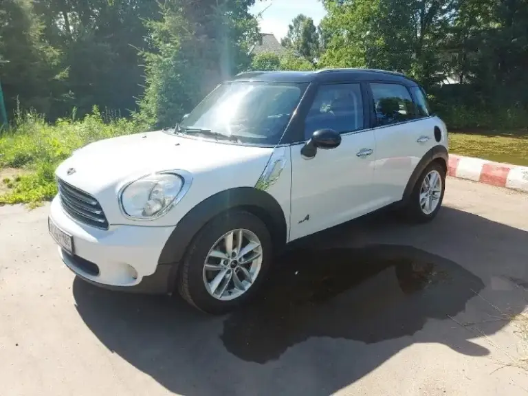 Mini cooper d countryman (усовершенствованный s)

Год выпуска -  2012
Цвет - белый
Привод - полный
Коробка передач - механика
Модификация - 1,6 all4 at (136 л. С)
Объем двигателя - 1,6
Двигатель - оригинальный bmw
Топливо - дизель
Птс - электронный
Владелец - 1
Состояние - не битый, не крашеный, обслуживался у дилера

Экономичная машина в современ. Условиях
Расход 6 л при скорости 150 по трассе. На нейтралке можно проехать половину пути.

Пробег - 96 000

Вместительный внутри, малогабаритный снаружи. Комфортный и легкий в управлении, как по городу, так и на больших расстояниях

Донецк

+79494990438 - фотография - 1