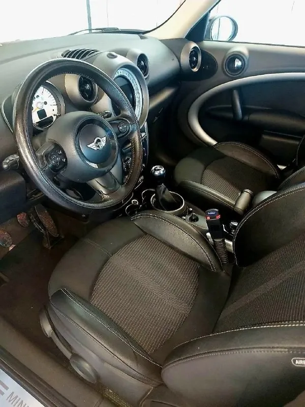 Mini cooper d countryman (усовершенствованный s)

Год выпуска -  2012
Цвет - белый
Привод - полный
Коробка передач - механика
Модификация - 1,6 all4 at (136 л. С)
Объем двигателя - 1,6
Двигатель - оригинальный bmw
Топливо - дизель
Птс - электронный
Владелец - 1
Состояние - не битый, не крашеный, обслуживался у дилера

Экономичная машина в современ. Условиях
Расход 6 л при скорости 150 по трассе. На нейтралке можно проехать половину пути.

Пробег - 96 000

Вместительный внутри, малогабаритный снаружи. Комфортный и легкий в управлении, как по городу, так и на больших расстояниях

Донецк

+79494990438 - фотография - 9