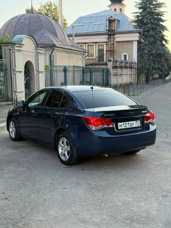 Продается chevrolet cruze 2011 год 1.6 мкпп
Атмосферник
Цена: 655.000 руб + разумный торг реальному покупателю + полный бак бензина в подарок
Шевроле круз
- Пробег 190.000 км
- 2 Ключа
- 2 Комплекта колес зима - лето
- Автотека зеленая ( без дтп и выплат )
- Все стекла родные лобовое без трещин
- Мотор работает отлично не дымит не троит работает ровно масло не ест !
- Коробка без нареканий не хрустит не выбивает
Все передачи вкл идеально
-По ходовой все отлично вся обслужена не стучит не гремит
- По салону чистый и ухоженный только после химчистки
- Состояние сел и поехал куда угодно никаких вложений не требуется из последнего заменено
Масло в двс с фильтрами, свечи, подушки двс, стойки стаб машина хозяйская есть много заказ нарядов
- Комплектация ls 4
- По электрике работает каждая кнопочка и лампочка никаких ошибок нету
- Переоформление без проблем могу присутствовать в мрэо
Документы кристально чистые без штрафов, запретов и. Т. Д
- Осмотр макеевка центр
- Тел +7-949-024-81-88 - фотография - 5