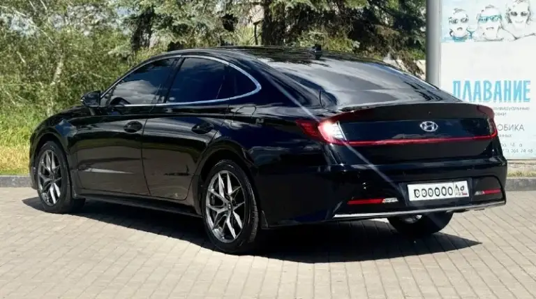 Тел. +79496447942
Продам hyundai sonata 2021г. В идеальном состоянии! По автомобилю делать не чего не надо!! Готов ехать на любые проверки за ваш счёт!
Стёкла все заводские!
Птс оригинал
Два владелец по птс!
Переоформление в мрэо
Комплектация
Двигатель 2.0 бензин
Пробег 131т
Abs
Esp
Airbag
Беспроводная зарядка смартфона
Контурная подсветка салона
Led приборка
Электропривод сидения
Память сидения
Без ключевой доступ
Start-stop
Круиз контроль
Бортовой компьютер
Камера заднего хода
Акустика премиум base
Подогрев сидений передних
Подогрев сидений задних
Подогрев руля
Подогрев зеркал
Parktronic задний-передний
Gps навигатор
Электро слаживания зеркал
Двухзонный климат контроль
4 Стеклоподъемника
2 Ключа
Хорошая резина
Цена 1.950.000т. Р
Очень срочно торг
Возможно продажа в кредит
📲 Tg: @artur_dadunia
📞 Звоните: +7(949)6447942 - фотография - 6