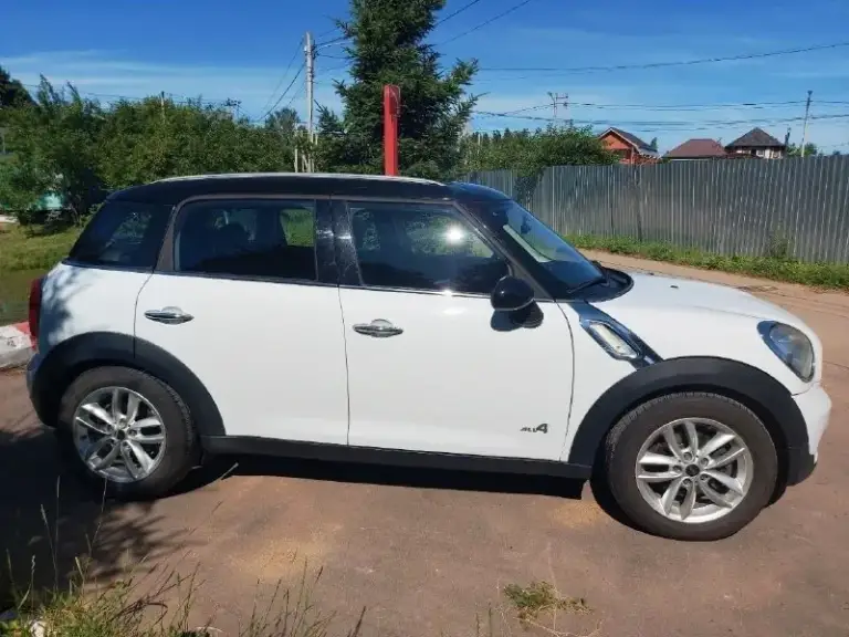 Mini cooper d countryman (усовершенствованный s)
Год выпуска -  2012
Цвет - белый
Привод - полный
Коробка передач - механика
Модификация - 1,6 all4 at (136 л. С)
Объем двигателя - 1,6
Двигатель - оригинальный bmw
Топливо - дизель
Птс - электронный
Владелец - 1
Состояние - не битый, не крашеный, обслуживался у дилера
Экономичная машина в современ. Условиях
Расход 6 л при скорости 150 по трассе. На нейтралке можно проехать половину пути.
Пробег - 96 000
Цена - 1 250 000 р
Вместительный внутри, малогабаритный снаружи. Комфортный и легкий в управлении, как по городу, так и на больших расстояниях
Москва
+79494990445

📞 Звоните: +7(949)4990445 - фотография - 3