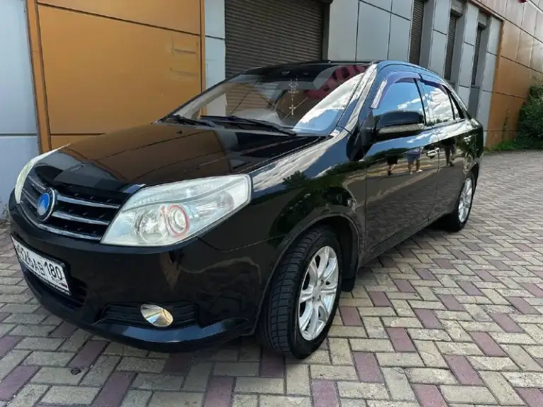 Продаётся автомобиль geely 2012 года выпуска в отличном состоянии. Владелец один, пробег составляет 113 000 км. Цена: 410. Для получения дополнительной информации свяжитесь по телефону +79496847911. - фотография - 1