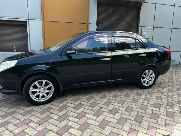 Продаётся автомобиль geely 2012 года выпуска в отличном состоянии. Владелец один, пробег составляет 113 000 км. Цена: 410. Для получения дополнительной информации свяжитесь по телефону +79496847911. - фотография - 3
