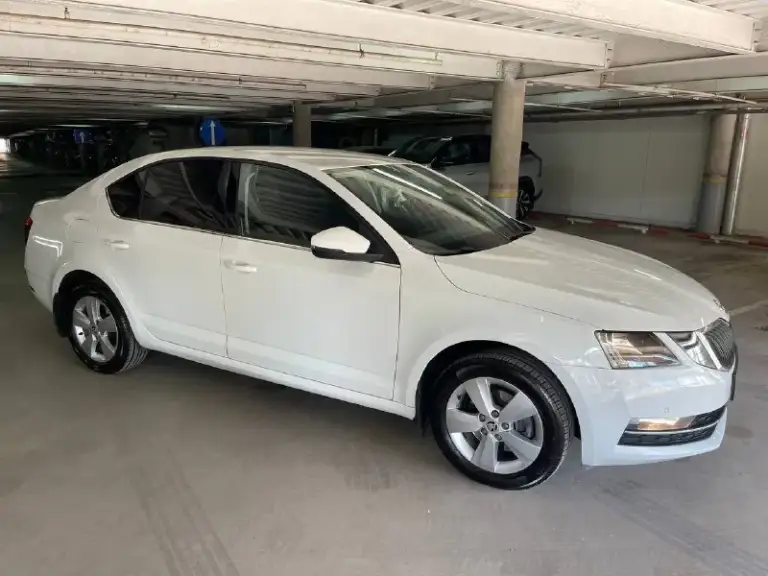 Skоda octavia а7 цена 1300.000₽
2018 Года выпуска ноябрь месяц.
( Мотор 1.4 турбо автомат)
Авто в отличном состоянии, своевременное обслуживание
Мотор работает тихо без посторонних шумов
Коробка переключается великолепно
✅Ходовая без
Нареканий
Авто не бит и не крашен в заводском окрасе.
Оригинальный птс 2 владельца
Комплектaция носkey еditiоn.
Зимний пакет (подогрев всех сидений подогрев руля и лобового и заднего стекла и боковых стекол), датчики света/дождя, автозатемнение зеркала, круиз + ограничитель, штатная аудио система (аndrоid аutо / саrрlаy), 8 динамиков, парктроники перед/зад, 220в и usв сзади, мультируль.
Сигнализация пандора с автозапуском
Практически новая летняя резина на литых заводских дисках.
Двери в шумке(шумофф).
Замена масла каждые 7 тыс. Км. Расхода масла нет.
Машина не требует вложений, родной пробег.
Очень динамичный, экономичный и комфортный автомобиль.
Цена 1.300.000 продажа срочная. Машина очень хорошая
Донецк +79495369870 - фотография - 5