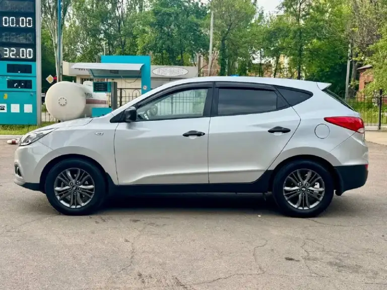 Hyundai ix35 механика
2015 Год выпуска
Двигатель 2.0 бензин
Коробка механика 6-ти ступка
Авто в отличном состоянии,
Вложения не какого не требует
Кузов весь в заводском окрасе
С документами полный порядок продажа с полным переоформлением в мрэо
Г. Донецк
Цена 1.280 тыс. ₽
Звоните остальное по
+79495210905
📲 Tg: r. B
📞 Звоните: +7(949)5210905 - фотография - 2
