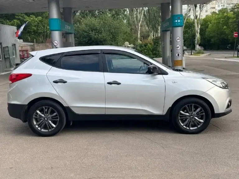 Hyundai ix35 механика
2015 Год выпуска
Двигатель 2.0 бензин
Коробка механика 6-ти ступка
Авто в отличном состоянии,
Вложения не какого не требует
Кузов весь в заводском окрасе
С документами полный порядок продажа с полным переоформлением в мрэо
Г. Донецк
Цена 1.280 тыс. ₽
Звоните остальное по
+79495210905
📲 Tg: r. B
📞 Звоните: +7(949)5210905 - фотография - 5