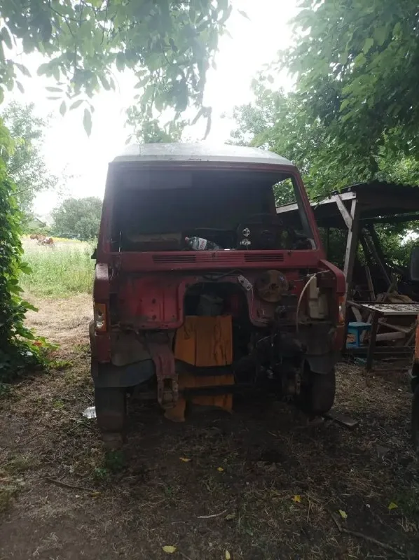 Продам два мерседеса т-1 под восстановление или как доноры. Оранжевый на ходу укр. Регистрация хозяйка есть, груз- пас двигатель 2.9 дизель. Красный нужно собрать, на него всё куплено, учёт днр на мне. Всё как на фото, цена за оба 300 т. Р. ( двигатель на красный после полной капиталки, всё новое, тнвд и форсунки с ремонта) с двигателем+ 150т. Р.
Находятся в мангуше
Для связи max : +7 996 120-44-13
Telegram: +79490053831
📲 Tg: @krisstinavitalievna
📞 Звоните: +7(949)0053831 - фотография - 6