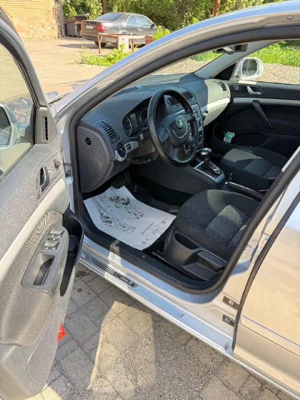 Skoda octavia a5 2011
1,4 Tsi 122лс
Пробег 199.000
Коробка dsg 7
Пробег родной
Расхода масла нет вообще ✅
Салон в идеальном состоянии ✅
В идеальном состоянии ✅
Коробка в идеальном состоянии✅
Все расходники заменены✅
Тех осмотр пройден✅
Гос пошлина оплачена✅
Штрафов и запретов нет✅
Цена 790,000руб
Тел +79497770666
+79497770999
.
📞 Звоните: +7(949)7770666 - фотография - 5