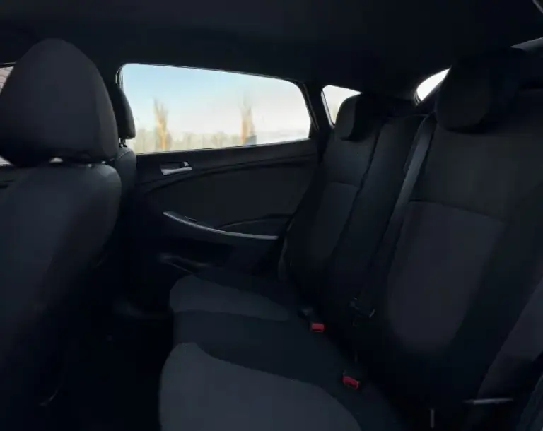 Продам hyundai solaris
Год выпуска:2014
Объем двигателя: 1,6 v16 123.лс
Кпп механическая

Автомобиль в идеальном состоянии!, без дтп!, в родном окрасе!, 2 хозяина за всё время эксплуатации.

Отличная комплектация:
Кондиционер,
Датчик света, датчик дождя, abs, esp,
Подогрев сидений,
Мульти руль,
4.Эл стекла подъемника,
Электро зеркала,
Подушки безопасности,
Хорошая акустика

Кузов в отличном состоянии!
Рыжиков вздутия и прочего
Нет от слова совсем!
Техническии авто вложений не требует.
Своевременное сезонное обслуживание, заправка и замена фильтров.
Автомобиль без вложения!!

По документам полный порядок. Любой вид оформление!

Цена 740.000

Номер телефона
+7949-564-4736
+7949-693-58-50
Г. Донецк - фотография - 9