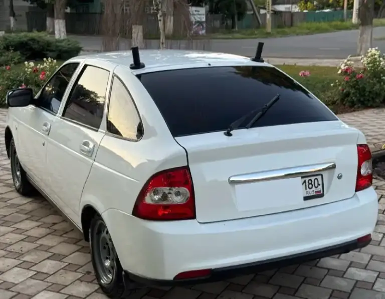 Продажа или обмен✅
Лада приора (2172),
2010 Года выпуска
Автомобиль в отличном техническом и внешнем состоянии!
Днище, пороги, стаканы,
Все целое!
Авто не требует сварочных робот!
Кузов в хорошем состоянии!
Без гнили ржавчины и прочих недочетов!
Внешне переодета в приору 2
Тонировка в круг!
Лед лампы!
Вид у автомобиля очень приятный и свежий!
Собирает взгляды прохожих!
Техническая часть просто супер!
Абсолютно не требует никаких вложений!
Сел-и-поехал в любой рейс!
Двигатель 1.6 16клапанный!
По мотору все отлично!
Работает ровно!
Без посторонних шумов!
Масло не берет от слова совсем!
Масло фильтра заменил!
Коробка передач в норме!
Не хрустит не вылетает!
Включается плавно!
Ходовая часть также в порядке!
Нечего не гремит не стучит!
Все неровности отрабатывает
Как положено!
По комплектации:
-Гидроусилитель руля,
-Эл. Стеклоподъемники,
-Эл. Регулировка зеркал,
-Система (abs),
-Простая но приятная музыка,
-Новые диски на хорошей резине!
Салон приятный!
Цена 365.000т. Р торг!
Тел: +79494164662 - фотография - 6