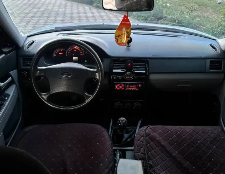 Продажа или обмен✅
Лада приора (2172),
2010 Года выпуска
Автомобиль в отличном техническом и внешнем состоянии!
Днище, пороги, стаканы,
Все целое!
Авто не требует сварочных робот!
Кузов в хорошем состоянии!
Без гнили ржавчины и прочих недочетов!
Внешне переодета в приору 2
Тонировка в круг!
Лед лампы!
Вид у автомобиля очень приятный и свежий!
Собирает взгляды прохожих!
Техническая часть просто супер!
Абсолютно не требует никаких вложений!
Сел-и-поехал в любой рейс!
Двигатель 1.6 16клапанный!
По мотору все отлично!
Работает ровно!
Без посторонних шумов!
Масло не берет от слова совсем!
Масло фильтра заменил!
Коробка передач в норме!
Не хрустит не вылетает!
Включается плавно!
Ходовая часть также в порядке!
Нечего не гремит не стучит!
Все неровности отрабатывает
Как положено!
По комплектации:
-Гидроусилитель руля,
-Эл. Стеклоподъемники,
-Эл. Регулировка зеркал,
-Система (abs),
-Простая но приятная музыка,
-Новые диски на хорошей резине!
Салон приятный!
Цена 365.000т. Р торг!
Тел: +79494164662 - фотография - 7