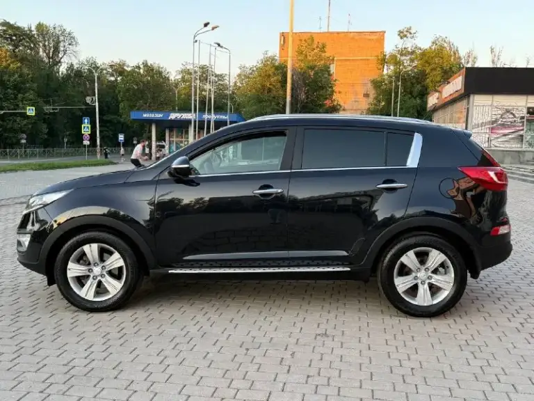 Продам kia sportage 2.0 объем
В хорошем состояние.
Хорошая комплектация
4 Подогрева сидений
Led фары перед - зад
2012 Год выпуска.
Салон (не затертый не порван)
Омыватель фар, противатуманки
Парктроник
Акустика отличная
Авто семейная!
Заводские диски r17 на новой летней резине
Проехала буквально 2000-3000 км.
Раздельный климат контроль.
Датчик дождя
Датчик света
Бортовой компьютер
Адаптивный круиз контроль.
Сервесные книжки
Птс оригинал 2 хозяина
Любое оформление
Штрафов нет запретов залогов так же нет.
Ходовая часть не стучит не тарахтит
Едит мягко и комфортно
Мотор работает тихо, масло не расходует.
Не коптит, масла меняю каждые 6000-6500 км
По коробке так же заменено масло. Работает отлично без рывков пинков и всего прочего
За машиной слежу и ухаживаю, каждая кнопка работает.
+79497944627 Цена за данное авто 1.215.000₽ - фотография - 6