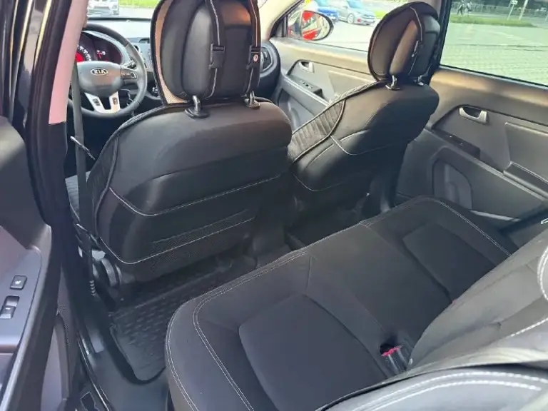 Продам kia sportage 2.0 объем
В хорошем состояние.
Хорошая комплектация
4 Подогрева сидений
Led фары перед - зад
2012 Год выпуска.
Салон (не затертый не порван)
Омыватель фар, противатуманки
Парктроник
Акустика отличная
Авто семейная!
Заводские диски r17 на новой летней резине
Проехала буквально 2000-3000 км.
Раздельный климат контроль.
Датчик дождя
Датчик света
Бортовой компьютер
Адаптивный круиз контроль.
Сервесные книжки
Птс оригинал 2 хозяина
Любое оформление
Штрафов нет запретов залогов так же нет.
Ходовая часть не стучит не тарахтит
Едит мягко и комфортно
Мотор работает тихо, масло не расходует.
Не коптит, масла меняю каждые 6000-6500 км
По коробке так же заменено масло. Работает отлично без рывков пинков и всего прочего
За машиной слежу и ухаживаю, каждая кнопка работает.
+79497944627 Цена за данное авто 1.215.000₽ - фотография - 8