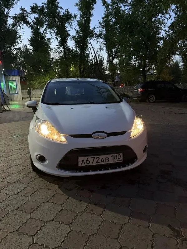 Продам ford fiesta.550000рпробег 179000. 2010 год. 1.4 двигатель. Очень экономный. Расход 5-8 на 100 км. Состояние отличное. Резина лета зима. Новые диски купленые 2026 году. Перебраная ходовка вся. И поменяная рулевая рейка в этом году. Звоните +79495342454.донецк. Остальные вопросы по телефону. Торг минимальный
📲 Tg: лëха
📞 Звоните: +7(949)5342454 - фотография - 2
