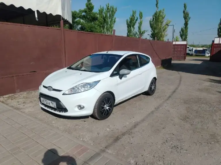 Продам ford fiesta.550000рпробег 179000. 2010 год. 1.4 двигатель. Очень экономный. Расход 5-8 на 100 км. Состояние отличное. Резина лета зима. Новые диски купленые 2026 году. Перебраная ходовка вся. И поменяная рулевая рейка в этом году. Звоните +79495342454.донецк. Остальные вопросы по телефону. Торг минимальный
📲 Tg: лëха
📞 Звоните: +7(949)5342454 - фотография - 3