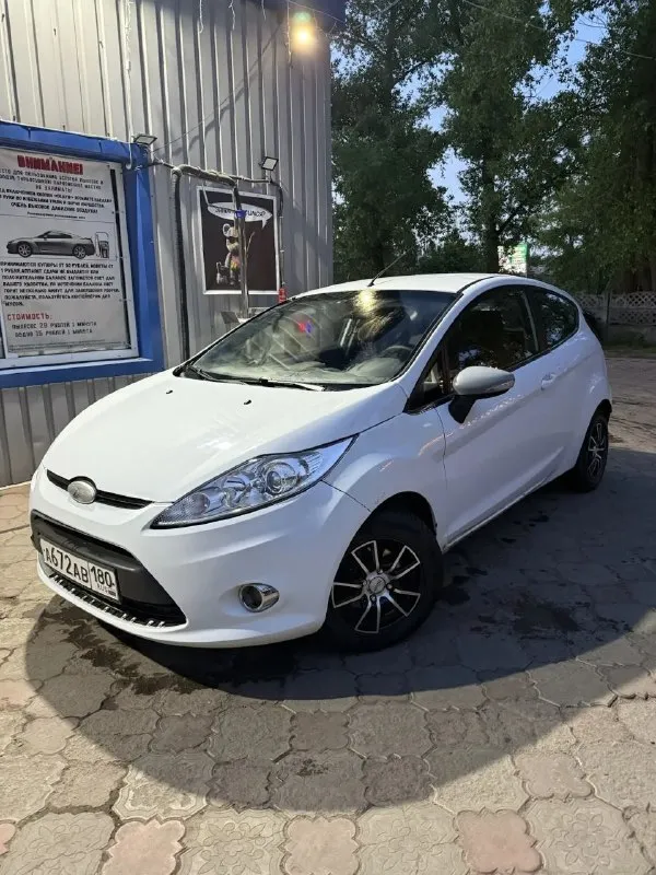 Продам ford fiesta.550000рпробег 179000. 2010 год. 1.4 двигатель. Очень экономный. Расход 5-8 на 100 км. Состояние отличное. Резина лета зима. Новые диски купленые 2026 году. Перебраная ходовка вся. И поменяная рулевая рейка в этом году. Звоните +79495342454.донецк. Остальные вопросы по телефону. Торг минимальный
📲 Tg: лëха
📞 Звоните: +7(949)5342454 - фотография - 7