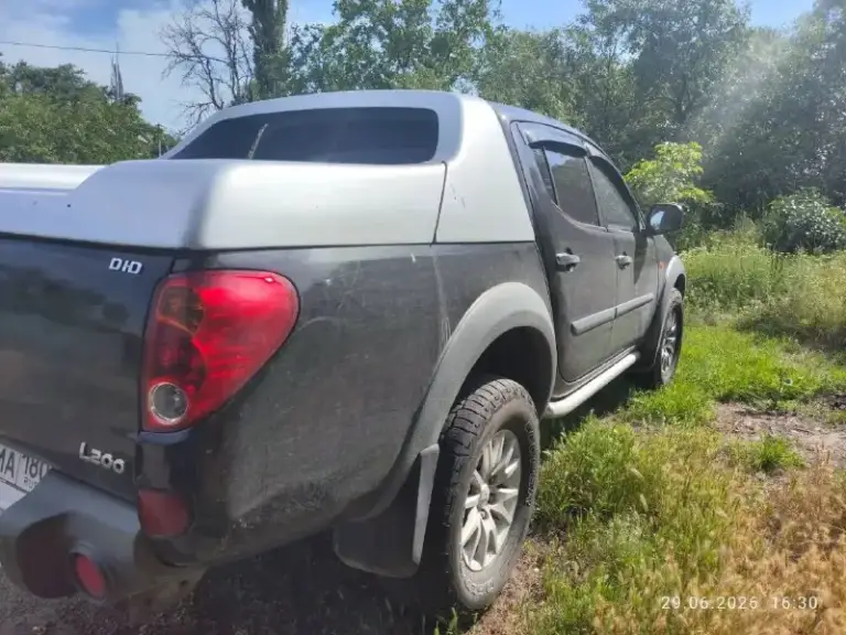 Продам авто mitsubishi l200
2007 Года. Обьем двигателя 2.5 td. Двигатель только откапиталил, все запчасти оригинал!!! Делал для себя!ходовка полностью перебрана, заменил сцепление и грм, машина в отличном состоянии!
Цена 1200000
Обращаться по номеру +79495018787 - фотография - 4