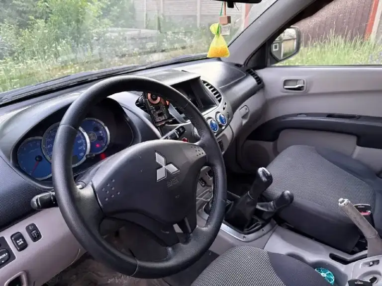 Продам авто mitsubishi l200
2007 Года. Обьем двигателя 2.5 td. Двигатель только откапиталил, все запчасти оригинал!!! Делал для себя!ходовка полностью перебрана, заменил сцепление и грм, машина в отличном состоянии!
Цена 1200000
Обращаться по номеру +79495018787 - фотография - 5