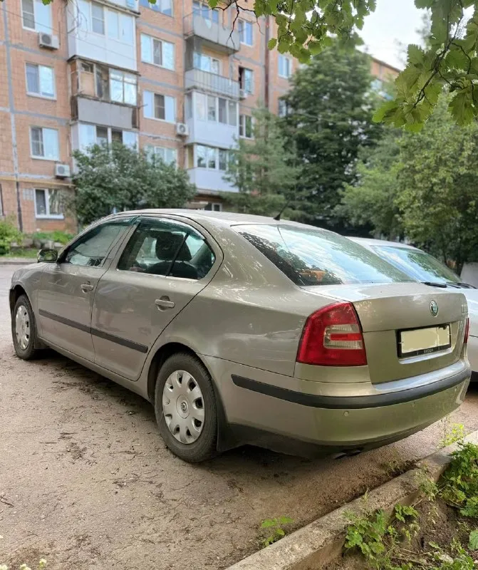 Продам skoda octavia a5 в хорошем состоянии.
• Год выпуска: 2007
• Двигатель: 2.0 fsi (150 л. С. )
• Пробег: 242372 км
• Город: донецк
• Цена: 800 000 руб. (возможен торг у капота)
Все вопросы в лс по телефону: +7 949 059 22 15 (max). Телеграмм @depiato
📞 Звоните: +7(949)0592215 - фотография - 3
