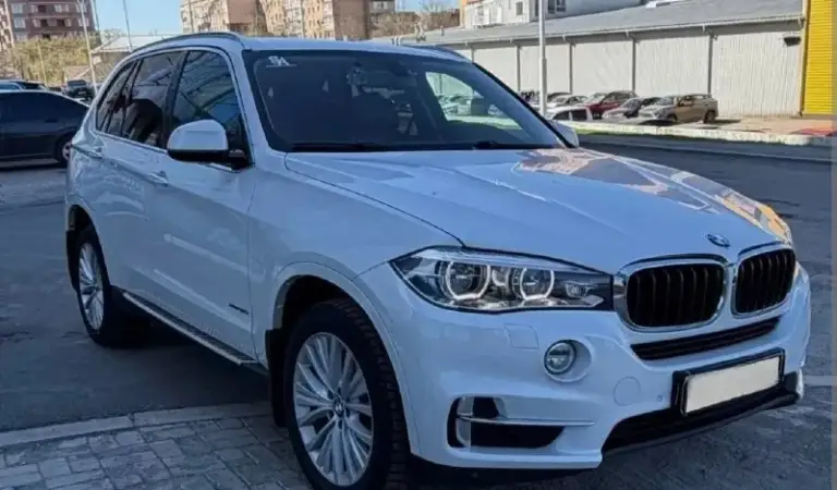 Bmw x5 35i год выпуска: 2017‼️3.0 бензин, 306л. С. + x-drive полный привод, автомат✅фактических 3 владельца👥пробег: 244.218✅комплектация: 2-зонный климат контроль, подогревы передних сидений, обогрев руля, подогрев задних сидений, бесключевой доступ, harman/kardon. Камера, ломайки. По кузову 🔥🔥🔥: косметический окрас капота✅ автотека хорошая: расчет на 600.000₽ по фарам, 2 дтп. Исправен. Обслужен/без ошибок. На полном ходу. 2.750₽
+79493130070 - фотография - 3