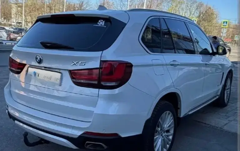 Bmw x5 35i год выпуска: 2017‼️3.0 бензин, 306л. С. + x-drive полный привод, автомат✅фактических 3 владельца👥пробег: 244.218✅комплектация: 2-зонный климат контроль, подогревы передних сидений, обогрев руля, подогрев задних сидений, бесключевой доступ, harman/kardon. Камера, ломайки. По кузову 🔥🔥🔥: косметический окрас капота✅ автотека хорошая: расчет на 600.000₽ по фарам, 2 дтп. Исправен. Обслужен/без ошибок. На полном ходу. 2.750₽
+79493130070 - фотография - 5