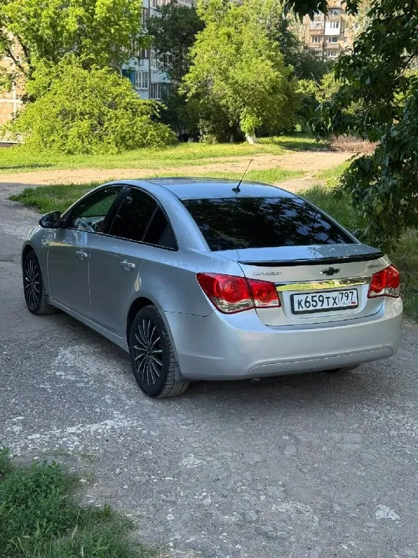 Продается chevrolet cruze 2012 год 1.6 мкпп
Атмосферник
Цена: 660.000 руб + разумный торг реальному покупателю + полный бак бензина в подарок 🎁
Chevrolet круз
- Пробег 186.000 км
- 2 Комплекта резины
- Все стекла родные
- Мотор работает отлично никаких нареканий нету не дымит, не троит, работает ровно, масло не ест !
- Из последнего заменено комплект грм, масло фильтры, свечи, тормозные колодки с дисками,2 передних сайлентблока, гофра, датчик распредвала
- Состояние сел и поехал куда угодно никаких вложений не требует
- Коробка также на отлично все передачи включаются идеально
- Ходовая отрабатывает отлично не стучит не гремит
- По электрике работает каждая лампочка и кнопочка никаких ошибок нету
- Салон в идеальном состояние чистый и ухоженный только после химчистки
- Комплектация эл. Стеклоподъемники, эл. Регулировка зеркал, мульти руль подогрев сидений, подогрев заднего стекла, гур, кондиционер, air bag, abs, aux
- Осмотр макеевка центр
- Тел +7 (949) 097-61-76
- Це
📞 Звоните: +7(949)0976176 - фотография - 4