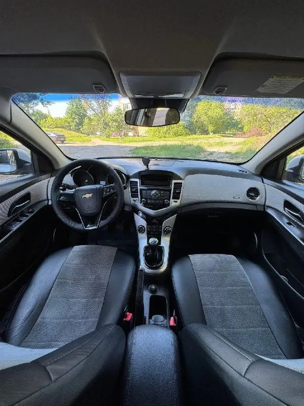 Продается chevrolet cruze 2012 год 1.6 мкпп
Атмосферник
Цена: 660.000 руб + разумный торг реальному покупателю + полный бак бензина в подарок 🎁
Chevrolet круз
- Пробег 186.000 км
- 2 Комплекта резины
- Все стекла родные
- Мотор работает отлично никаких нареканий нету не дымит, не троит, работает ровно, масло не ест !
- Из последнего заменено комплект грм, масло фильтры, свечи, тормозные колодки с дисками,2 передних сайлентблока, гофра, датчик распредвала
- Состояние сел и поехал куда угодно никаких вложений не требует
- Коробка также на отлично все передачи включаются идеально
- Ходовая отрабатывает отлично не стучит не гремит
- По электрике работает каждая лампочка и кнопочка никаких ошибок нету
- Салон в идеальном состояние чистый и ухоженный только после химчистки
- Комплектация эл. Стеклоподъемники, эл. Регулировка зеркал, мульти руль подогрев сидений, подогрев заднего стекла, гур, кондиционер, air bag, abs, aux
- Осмотр макеевка центр
- Тел +7 (949) 097-61-76
- Це
📞 Звоните: +7(949)0976176 - фотография - 7