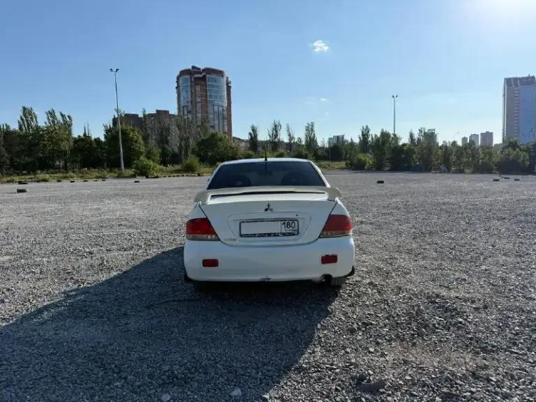 Lancer 9 1.6 мкпп
Пробег: 317 000
Был произведен капремонт, замена сцепления на пробеге 297 500
По лкп есть недочеты (автомобиль не новый)
Документы в порядке
Цена 335 тыс. Руб, торг
+79495022219
Г. Донецк - фотография - 4