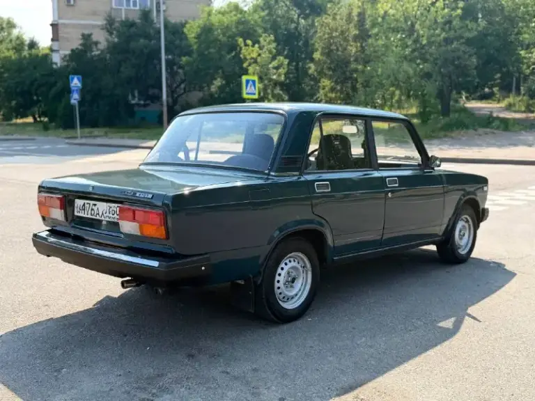 Ваз 2107
2000 Год машина в достойном состоянии без гнили и ржавчин
Авто на газу !
Никаких вложений не требует сел и поехал
Ходовка перебрана по мотору и коробке вопросов тоже никаких
Кто ищет живую семерку звоните
+79497546213
Цена 340.000 торг обмен - фотография - 4