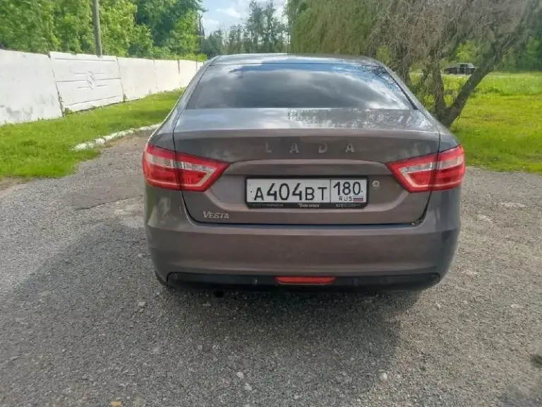 Продам ваз веста 2017 год. Пробег 145 тыс оригинал. Сигнализация с авто запуском. Подогрев сидений. Кондиционер рабочий ! Цена 700 тыс. +79495317806
📞 Звоните: +7(949)5317806 - фотография - 6