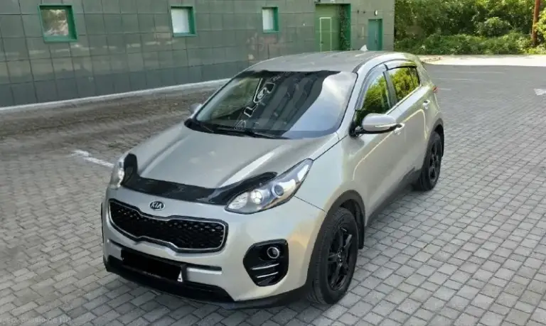 Продается kia sportage 2017 года выпуска с пробегом 143 000 км. 🚗🛣️
• Автомобиль оснащен 2-литровым бензиновым двигателем и автоматической коробкой передач. ⛽⚙️
• Цена составляет 1.700.000, возможен торг. 💰🤝
• Автомобиль находится в идеальном состоянии, полностью соответствует фотографиям, имеет родной окрас и идеальную техническую часть. ✨📸💯
• , Коробка передач и подвеска работают отлично. 🕹️🔥🅿️💡🖥️🎶☔
• Техосмотр пройден, возможен любой вид оформления и обмен кредит. 📝🔄
• Осмотр автомобиля проводится в городе донецк. 📍🏙️
+79495905326
+79885860906Мах
📲 Tg: с_e
📞 Звоните: +7(949)5905326 - фотография - 3