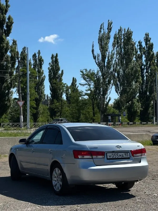Hyundai sonata nf объём 2.0 бензин. Пробег 280.000 родной. Год 2008.коробка mt 5ка, передний привод. 3 владельца за всю историю авто. Из крашеных элементов крыло переднее правое и задние две арочки. Кондиционер, подогрев сидений 2 шт. , центральный замок, стеклоподъемники 4 шт. , эл. Регулировка зеркал, мультимедиа bluetooth, мультируль, громкая связь, новая летняя резина. По технике никаких нареканий. Автомобиль после полной химчистки салона. Экономичная, едет хорошо, места в салоне много. На эти деньги отличный вариант для работы. Цена: 720.000 рублей. Возможна продажа в кредит. Номер +79491349054
.
📞 Звоните: +7(949)1349054 - фотография - 4